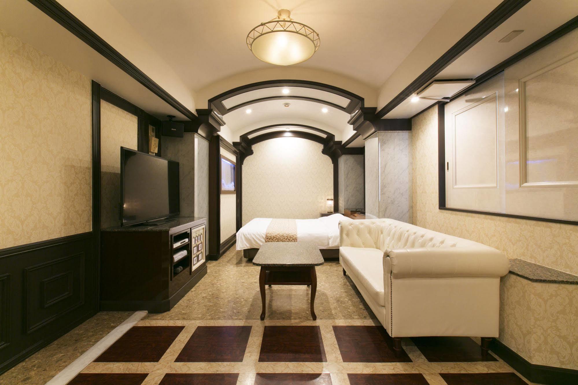 Hotel Atlantis Toyonaka (Adults Only) Экстерьер фото