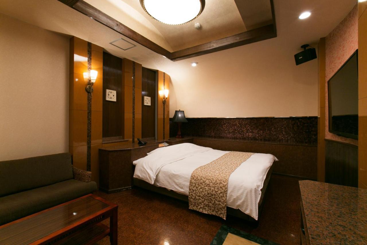 Hotel Atlantis Toyonaka (Adults Only) Экстерьер фото