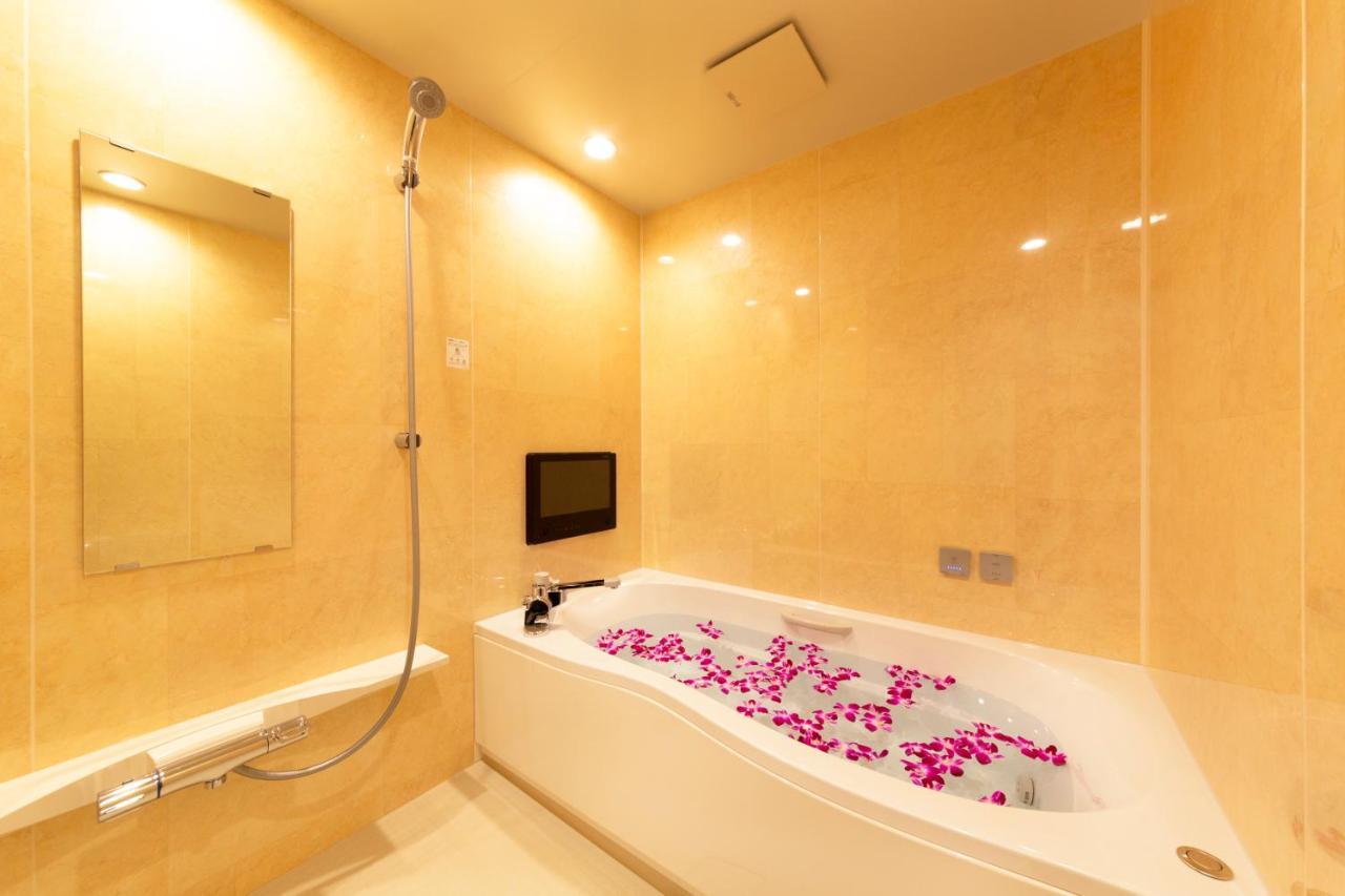 Hotel Atlantis Toyonaka (Adults Only) Экстерьер фото