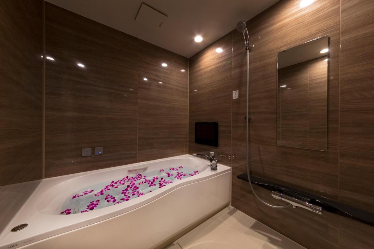 Hotel Atlantis Toyonaka (Adults Only) Экстерьер фото